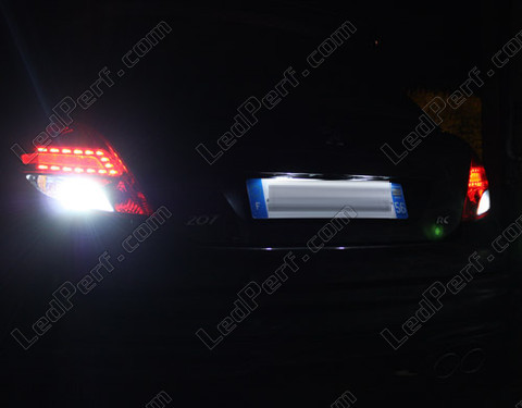 LED Baklys LED Detailhandel LED H21W BAY9S Sokkel 12V