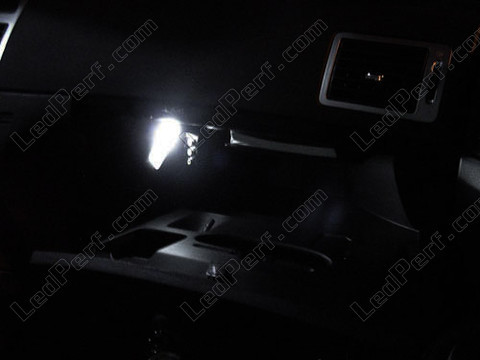LED handskerum Peugeot 307