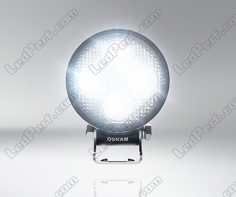 6000K Lys fra den ekstra LED-forlygte Osram LEDriving® ROUND VX80-WD