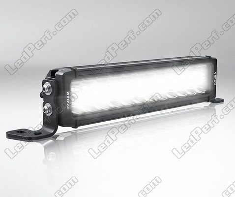 Belysning med 6000K LED-bar Osram LEDriving® LIGHTBAR VX250-CB