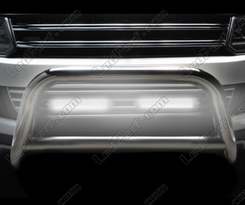 Zoom på LED-bar Osram LEDriving® LIGHTBAR MX250-CB tændt 6000K