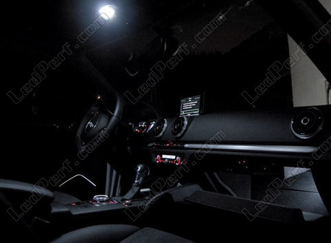 LED Loftslys foran Audi A3 8V