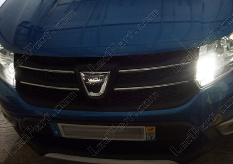 LED parkeringslys/kørelys i dagtimerne - kørelys i dagtimerne Dacia Sandero 2