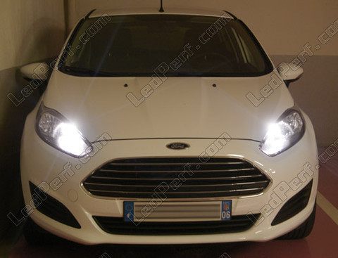 LED kørelys i dagtimerne - kørelys i dagtimerne Ford Fiesta MK7