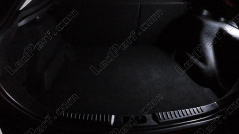 LED bagagerum Ford Mondeo MK4