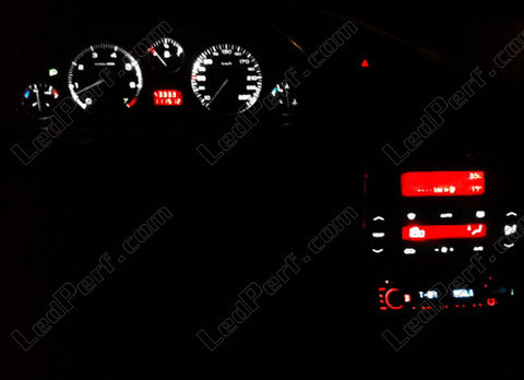 LED belysning konsol central hvid og rød Peugeot 406