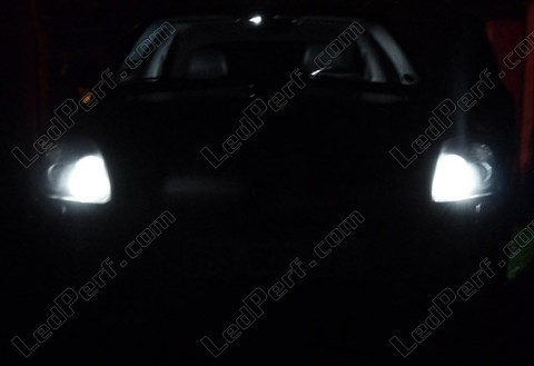 LED parkeringslys xenon hvid Toyota Avensis
