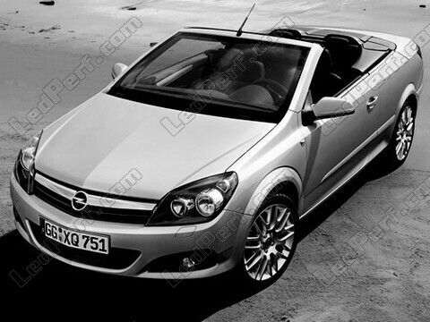 Bil Opel Astra H (2004 - 2009)