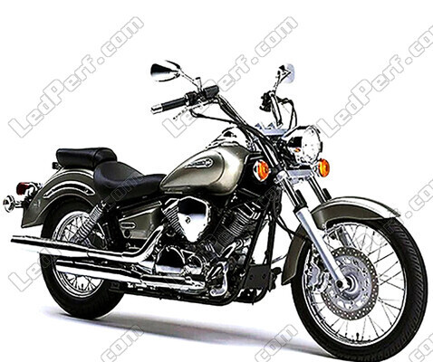 Motorcykel Yamaha XVS 125 Dragstar (2000 - 2004)