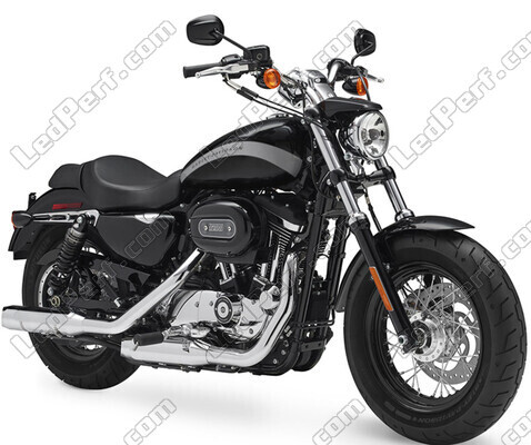 Motorcykel Harley-Davidson Custom 1200 (2011 - 2020) (2011 - 2020)